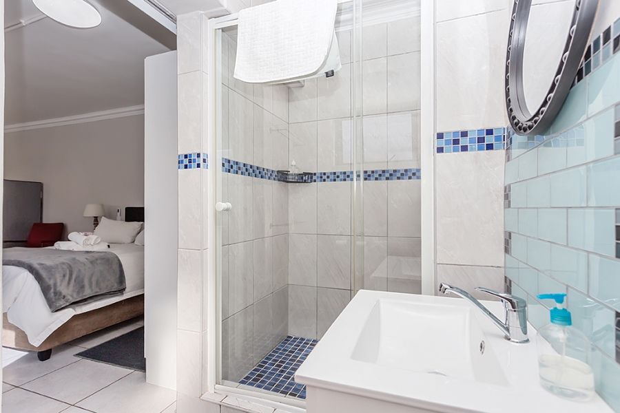 8 Bedroom Property for Sale in Melkbosstrand Central Western Cape